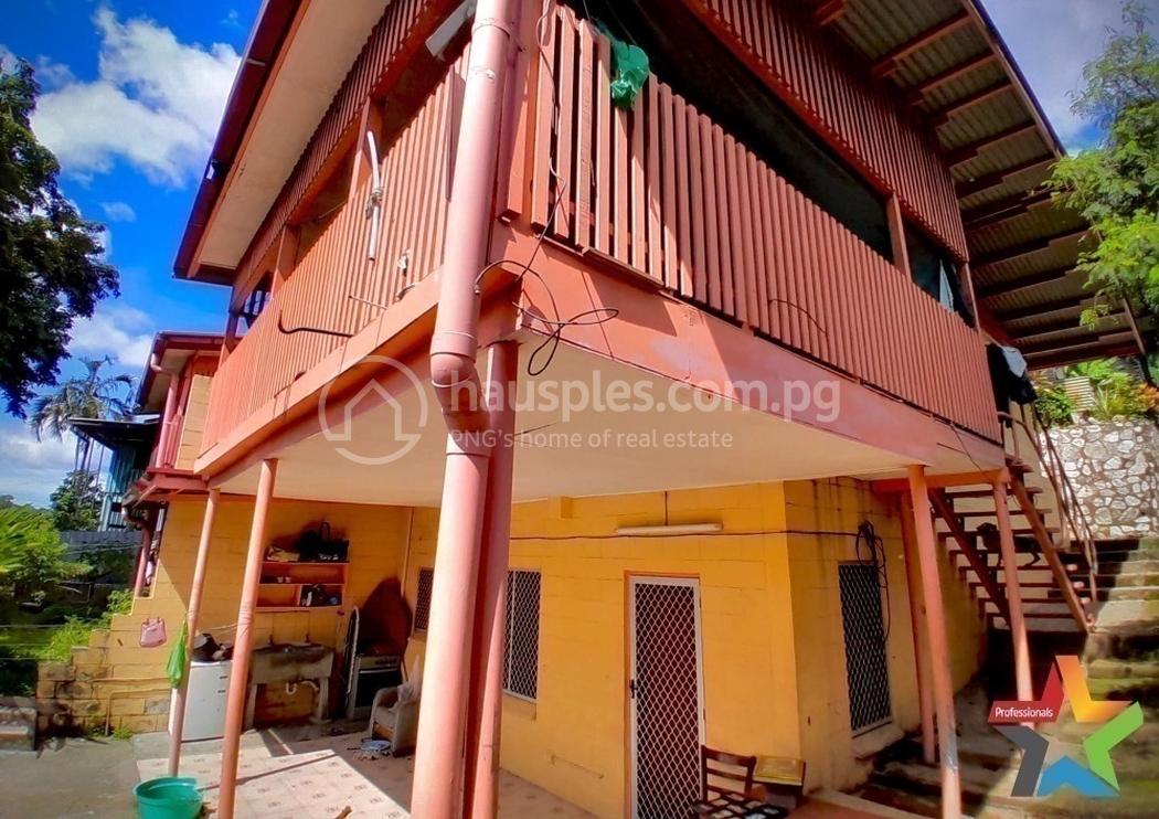 residential BlockOfUnits for sale ใน Gordons รหัส 31472 4