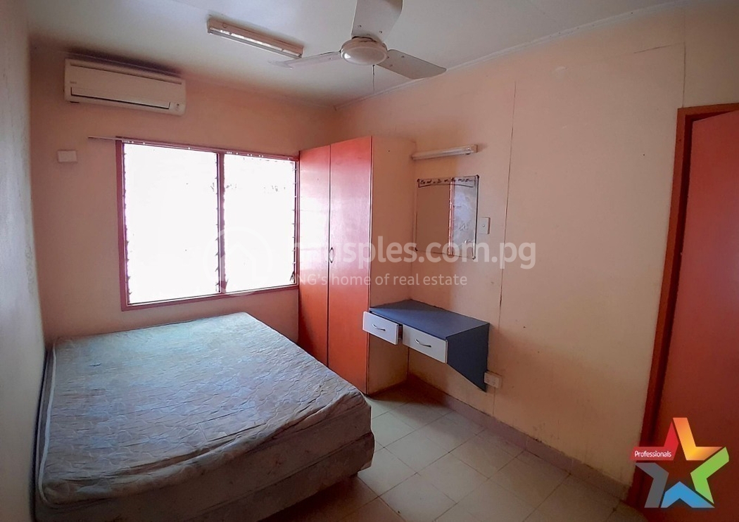 residential BlockOfUnits for sale ใน Gordons รหัส 31472 17