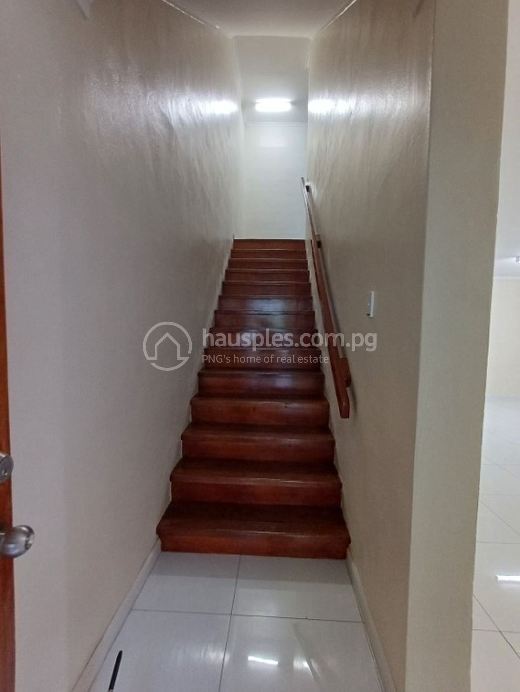 residential Apartment for rent ใน Boroko รหัส 31578 11