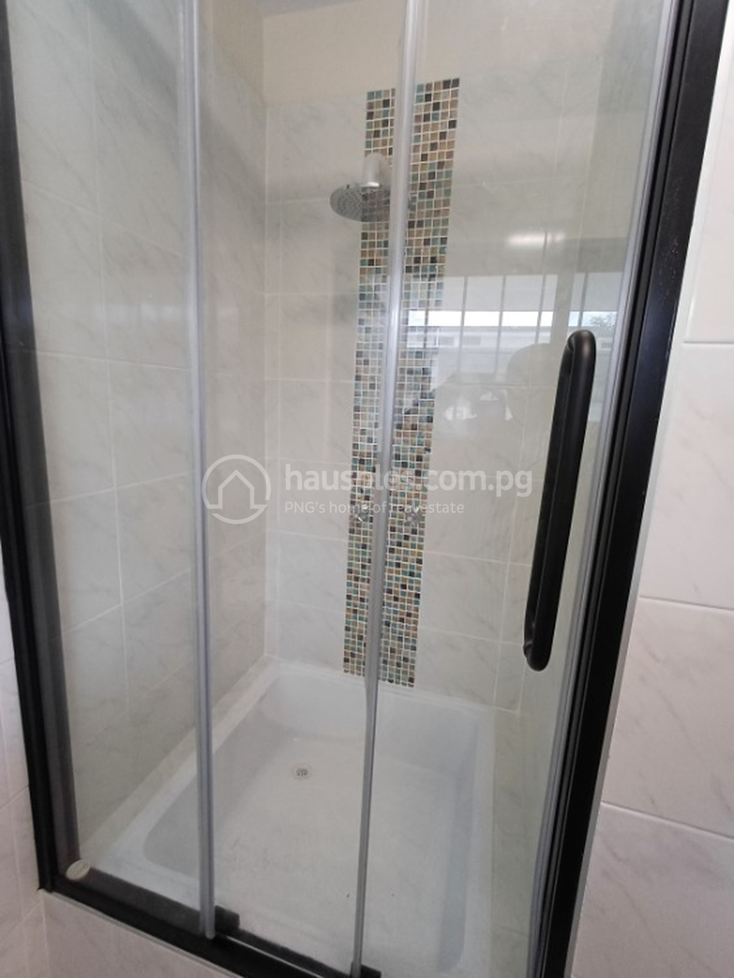 residential Apartment for rent ใน Boroko รหัส 31578 34