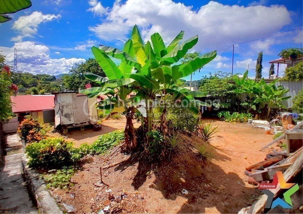 residential BlockOfUnits for sale ใน Gordons รหัส 31472 8