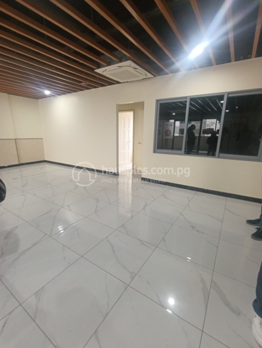 commercial Offices for rent ใน Gordons รหัส 31450 8