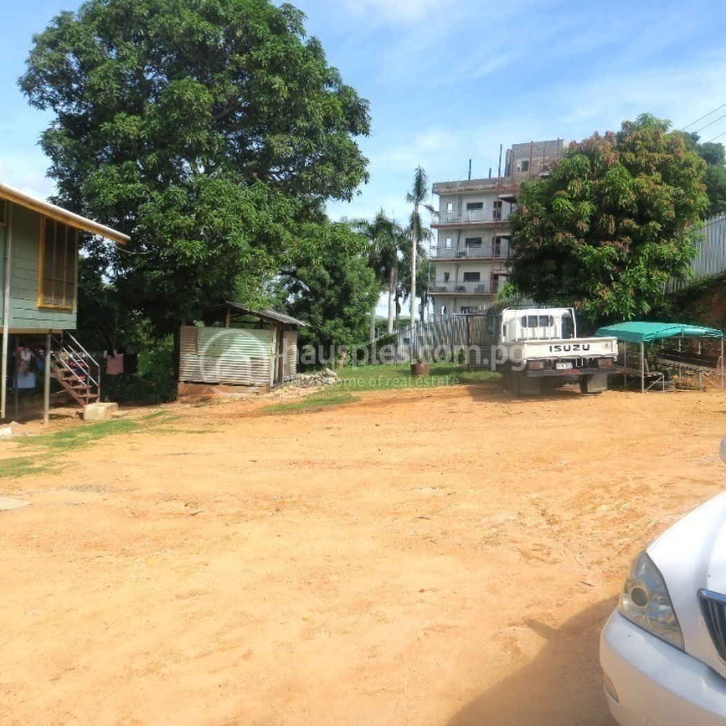 residential BlockOfUnits for sale ใน Gordons รหัส 31457 7