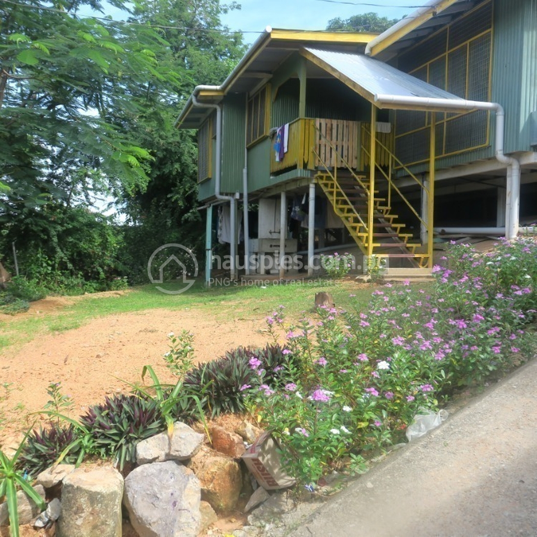 residential BlockOfUnits for sale ใน Gordons รหัส 31457 3