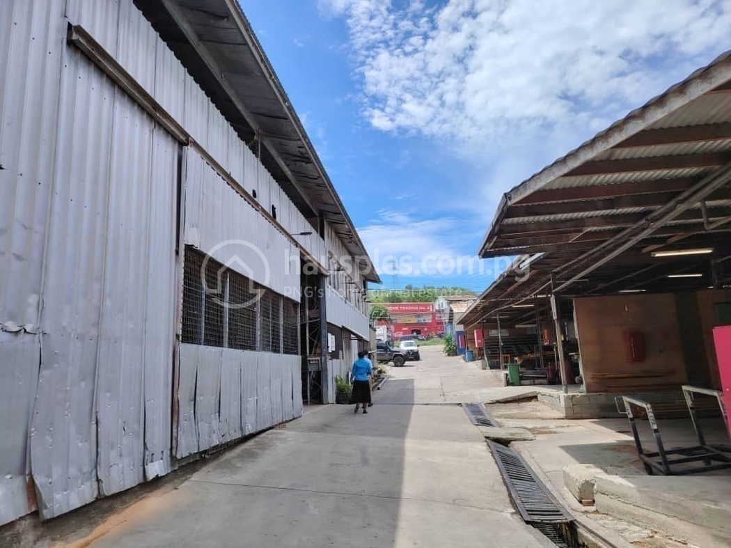commercial Industrial/Manufacturing for sale ใน 6 Mile รหัส 31451 3