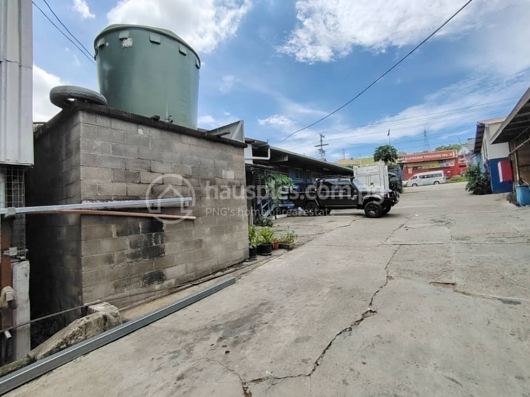 commercial Industrial/Manufacturing for sale ใน 6 Mile รหัส 31451 4