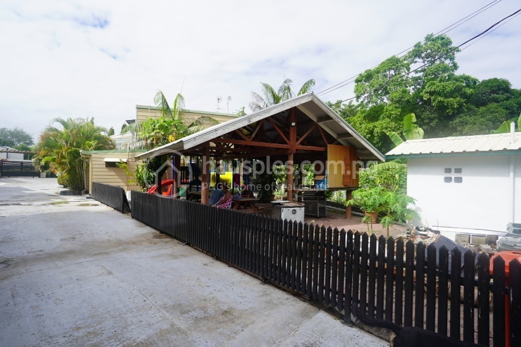 residential BlockOfUnits for sale ใน Boroko รหัส 31497 5