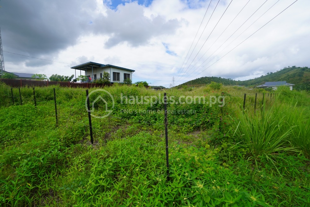 residential Land/Development for sale ใน Rainbow Estate รหัส 31493 4