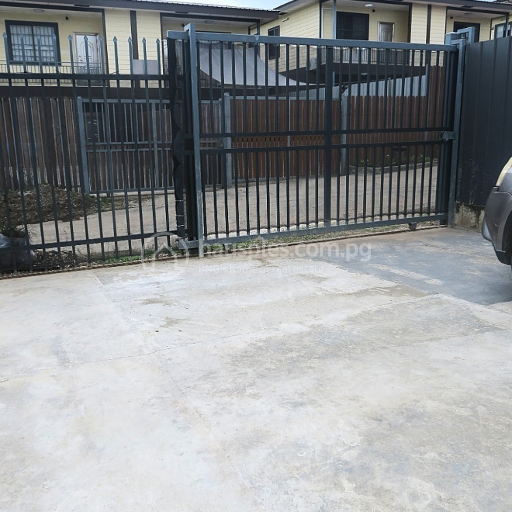 residential DuplexSemi-detached for rent ใน 7 mile รหัส 31511 12