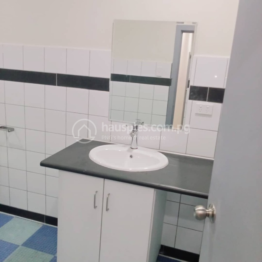 residential Townhouse for sale ใน 2 Mile รหัส 31539 20