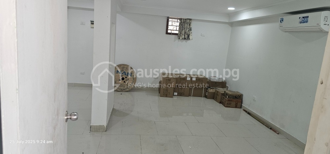 residential DuplexSemi-detached for rent ใน Korobosea รหัส 31632 2