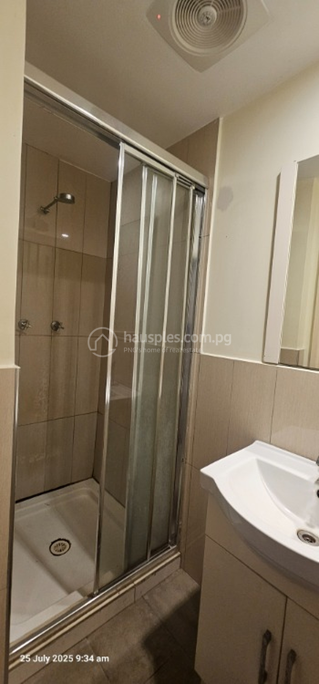 residential DuplexSemi-detached for rent ใน Korobosea รหัส 31632 16