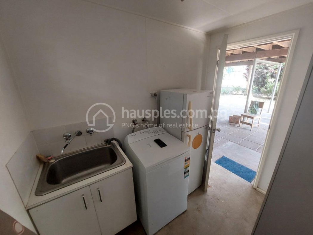 residential House for sale ใน 9 Mile รหัส 31559 8