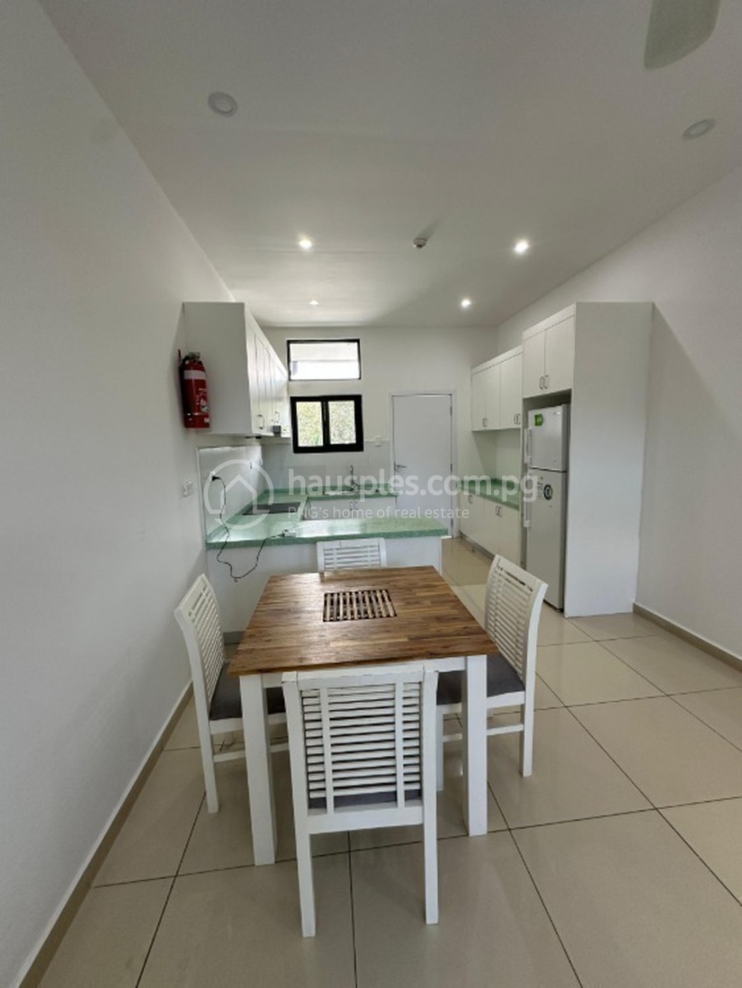 residential Apartment for rent ใน Boroko East รหัส 31730 2