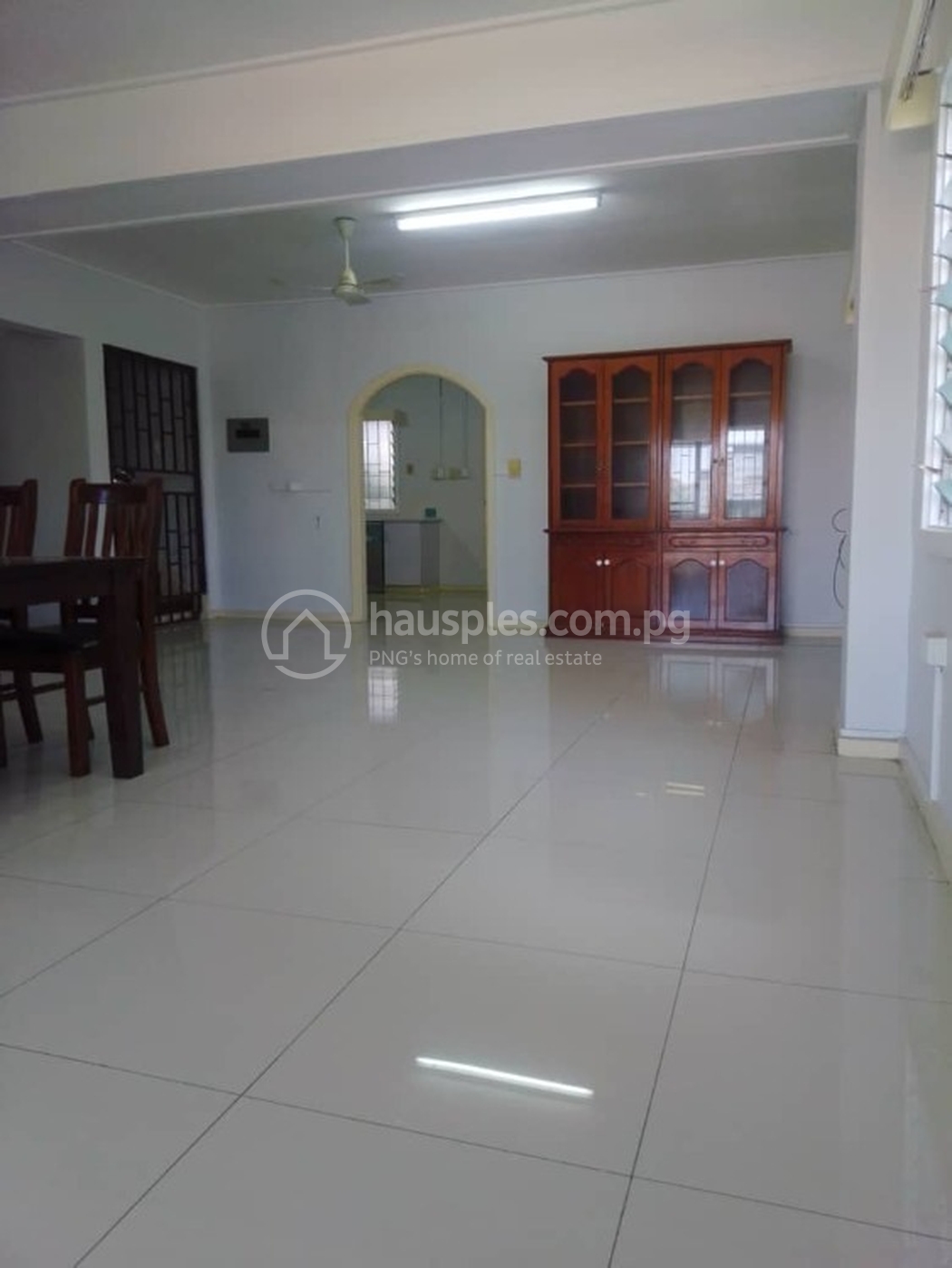 residential DuplexSemi-detached for rent ใน Gordons 5 รหัส 8547 3