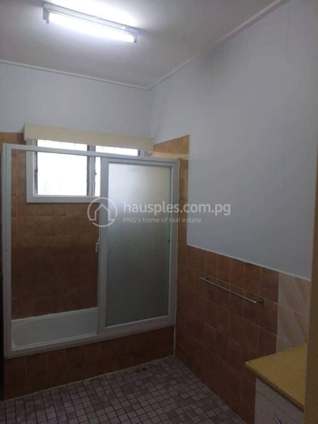 residential DuplexSemi-detached for rent ใน Gordons 5 รหัส 8547 10