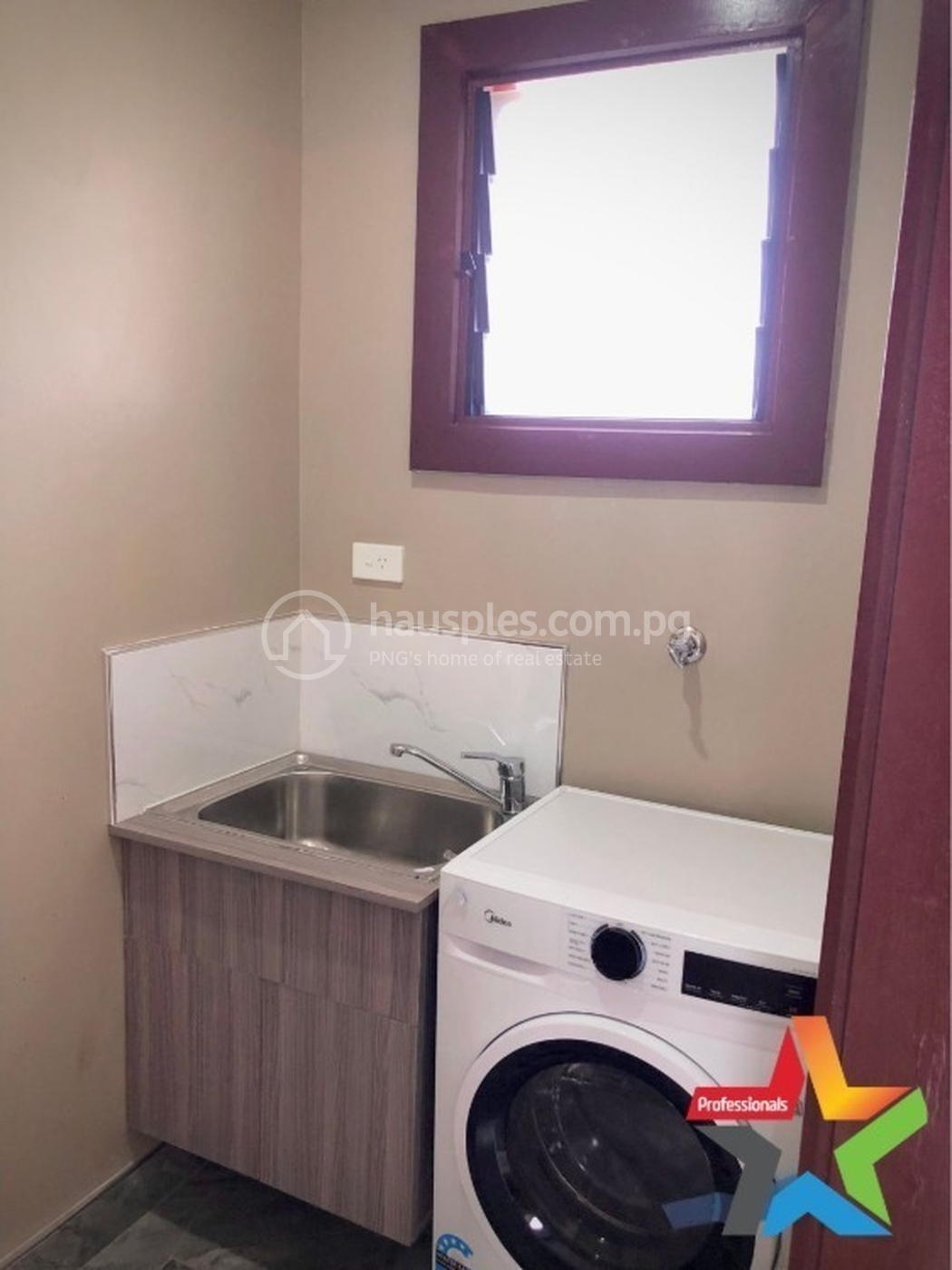 residential BlockOfUnits for rent ใน Waigani รหัส 31580 6