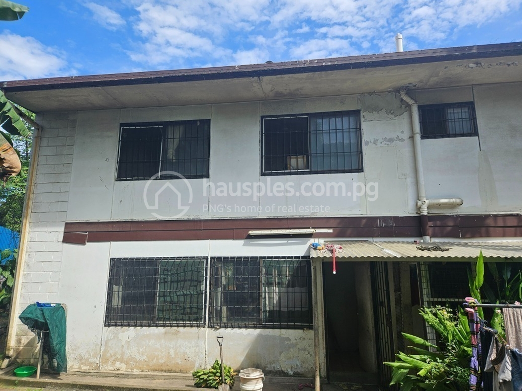 residential DuplexSemi-detached for sale ใน Gordons 5 รหัส 31654 2