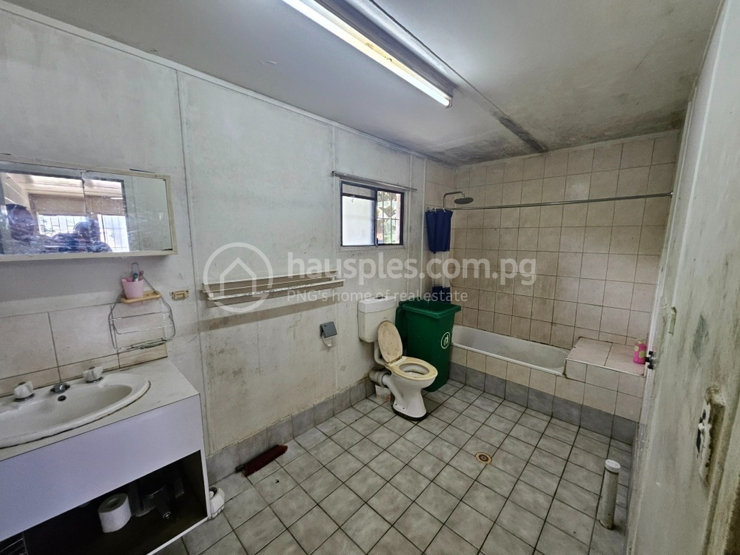 residential DuplexSemi-detached for sale ใน Gordons 5 รหัส 31654 5