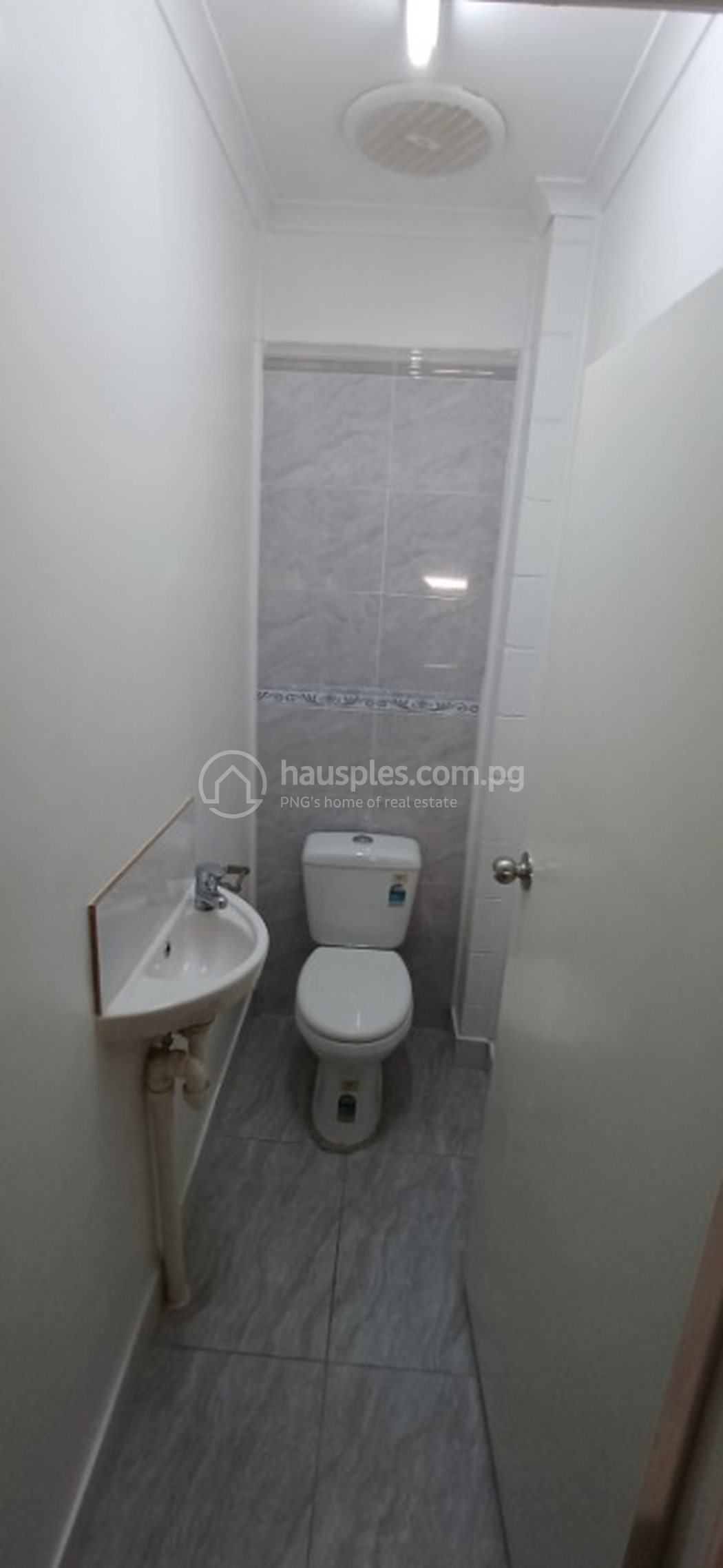 residential Apartment for rent ใน Boroko รหัส 31641 27