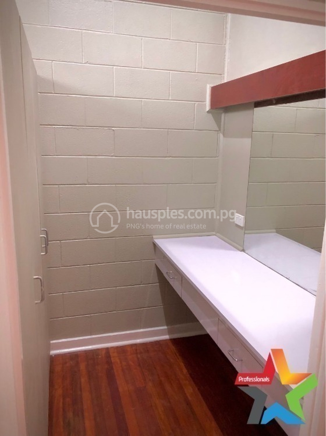 residential BlockOfUnits for rent ใน Boroko รหัส 31638 18