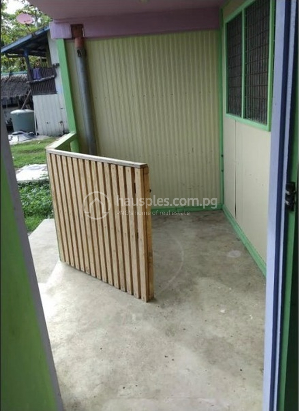 residential DuplexSemi-detached for rent ใน Other รหัส 31664 1