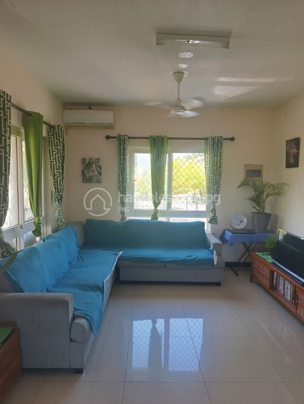 residential BlockOfUnits for sale ใน 7 mile รหัส 31650 9