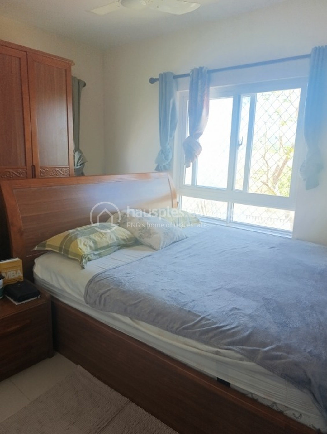 residential BlockOfUnits for sale ใน 7 mile รหัส 31650 13