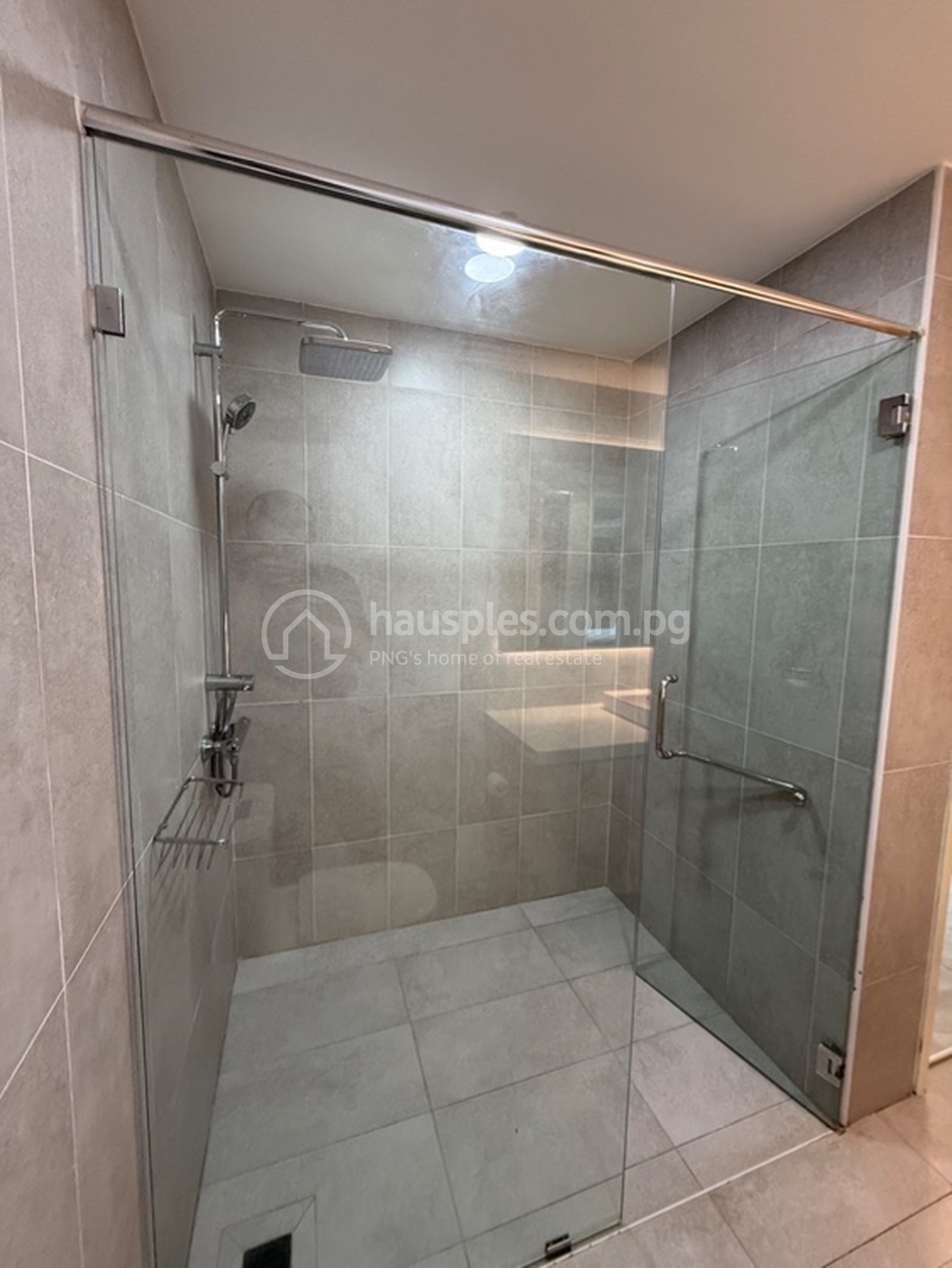 residential Apartment for rent ใน Paga Hill รหัส 31610 8