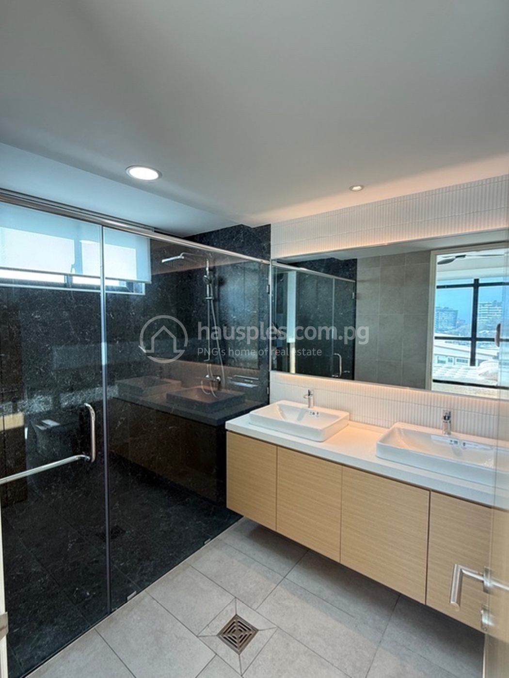 residential Apartment for rent ใน Paga Hill รหัส 31610 6