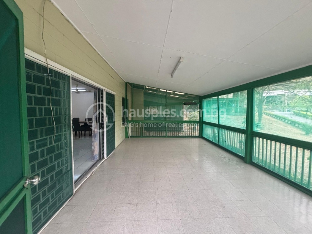 residential Townhouse for rent ใน Gordons 5 รหัส 31696 11