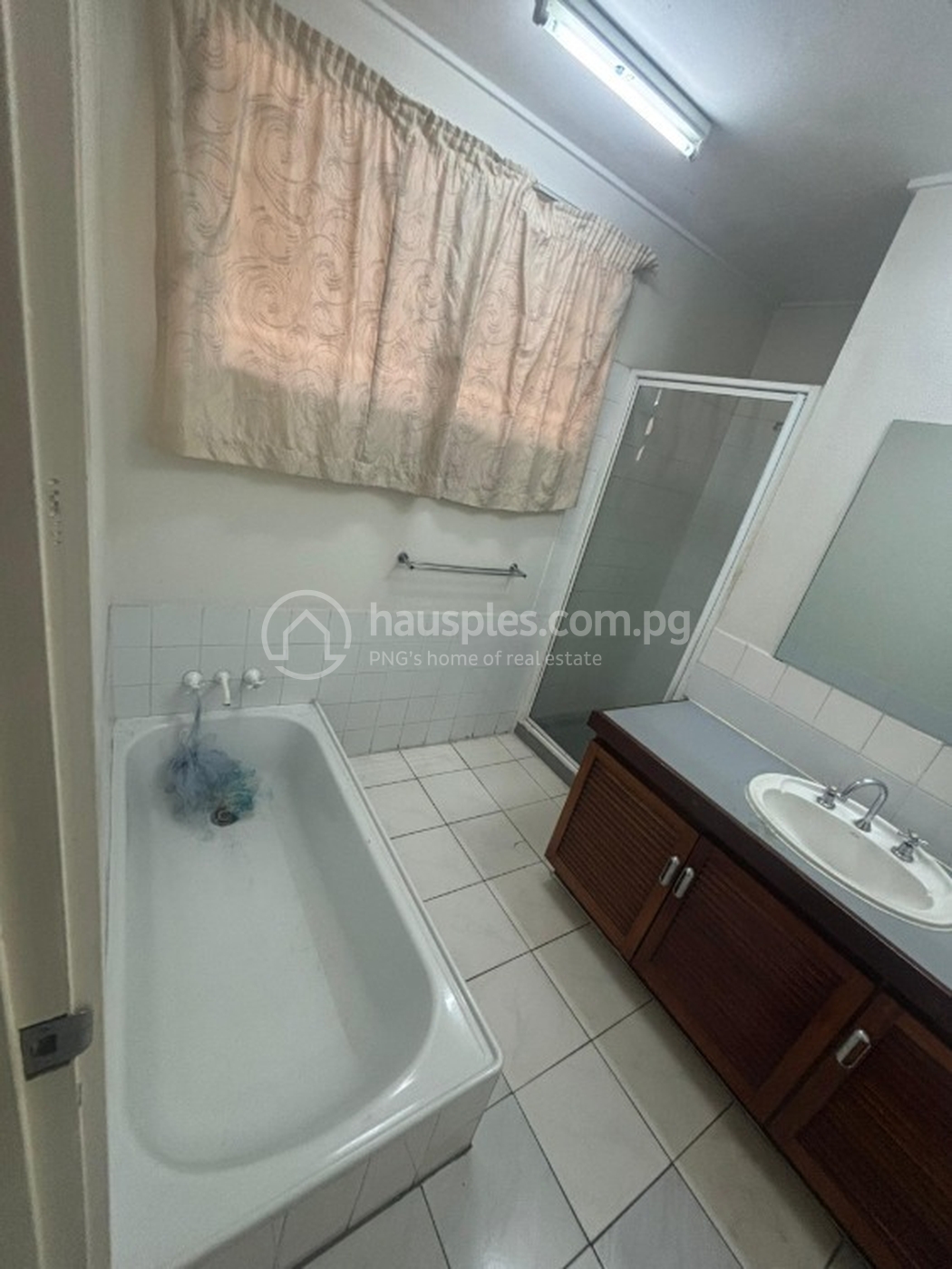 residential Townhouse for rent ใน Gordons 5 รหัส 31696 20