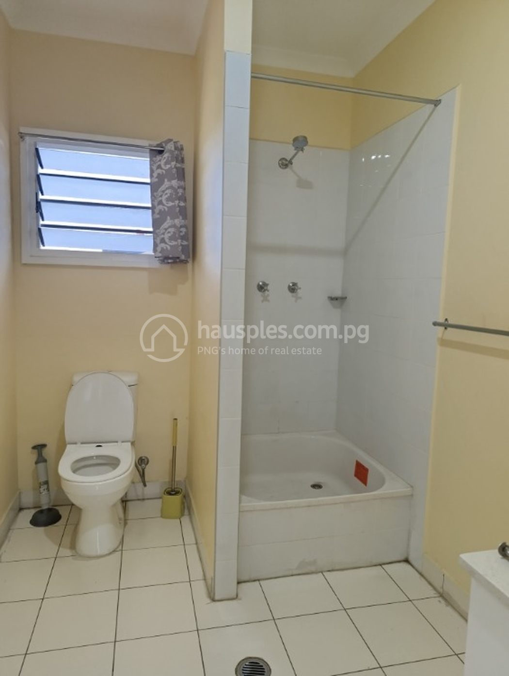 residential Apartment for rent ใน 7 mile รหัส 31703 17