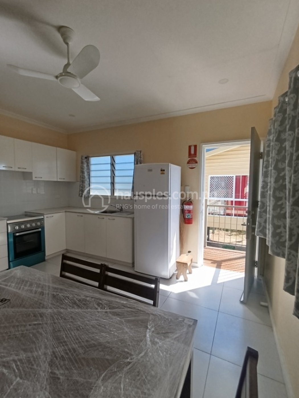 residential Apartment for rent ใน 7 mile รหัส 31703 32