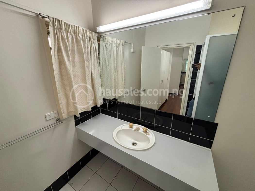 residential Apartment for rent ใน Gordons 5 รหัส 31713 11