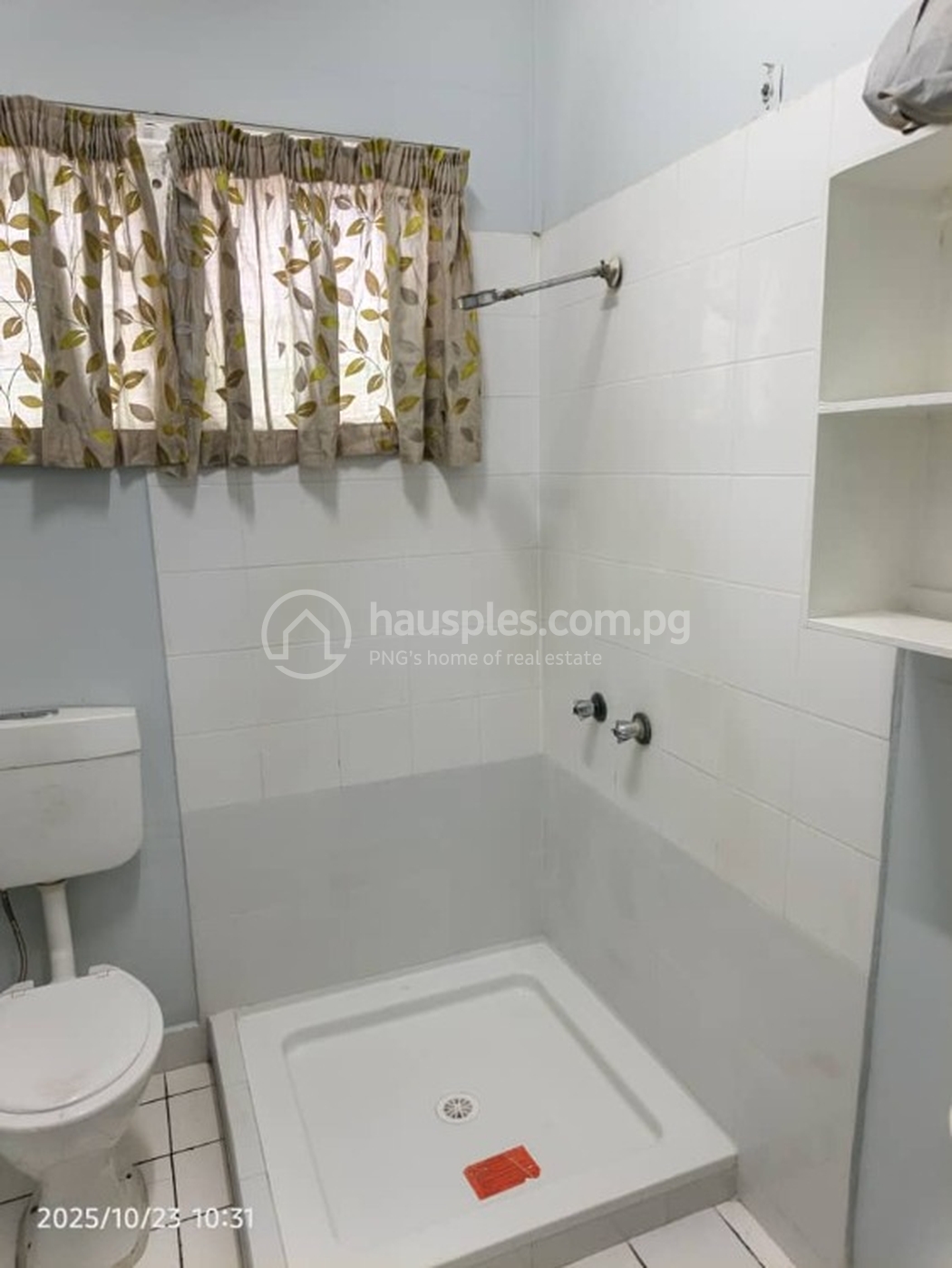 residential BlockOfUnits for rent ใน Boroko รหัส 31755 7