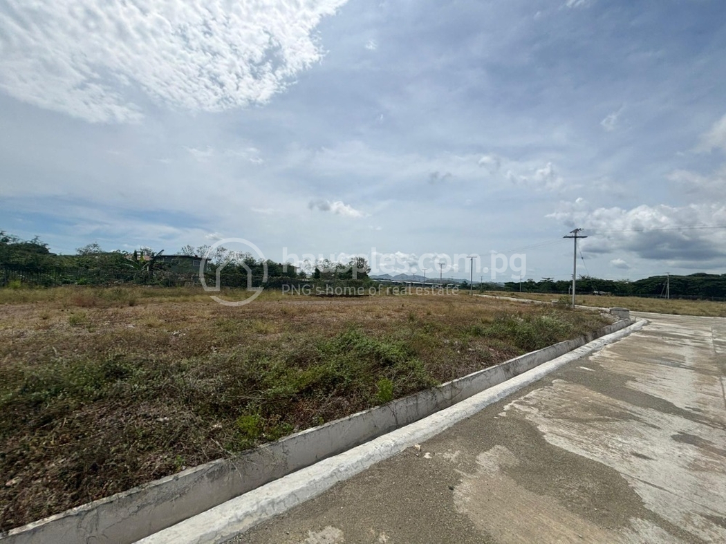residential Land/Development for sale ใน 8 mile รหัส 31761 8
