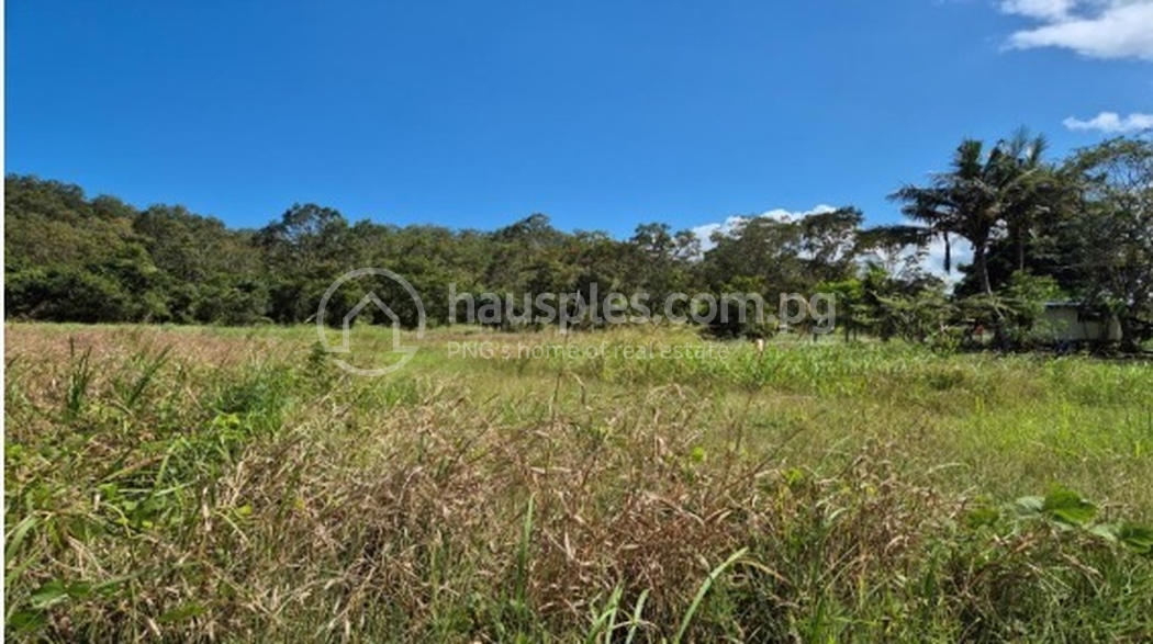 residential Land/Development for sale ใน Moresby Central รหัส 31750 4