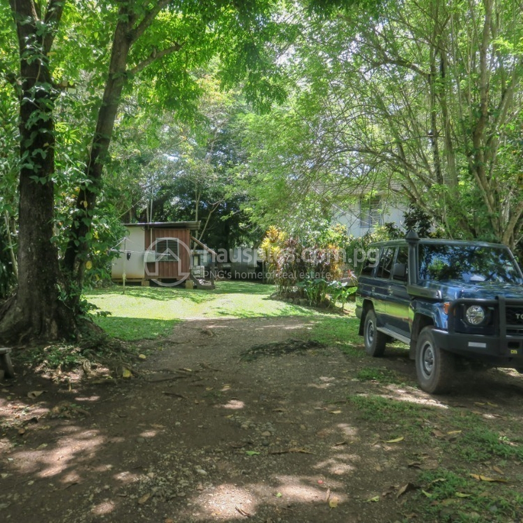 residential BlockOfUnits for sale dans 17 mile ID 31782 9