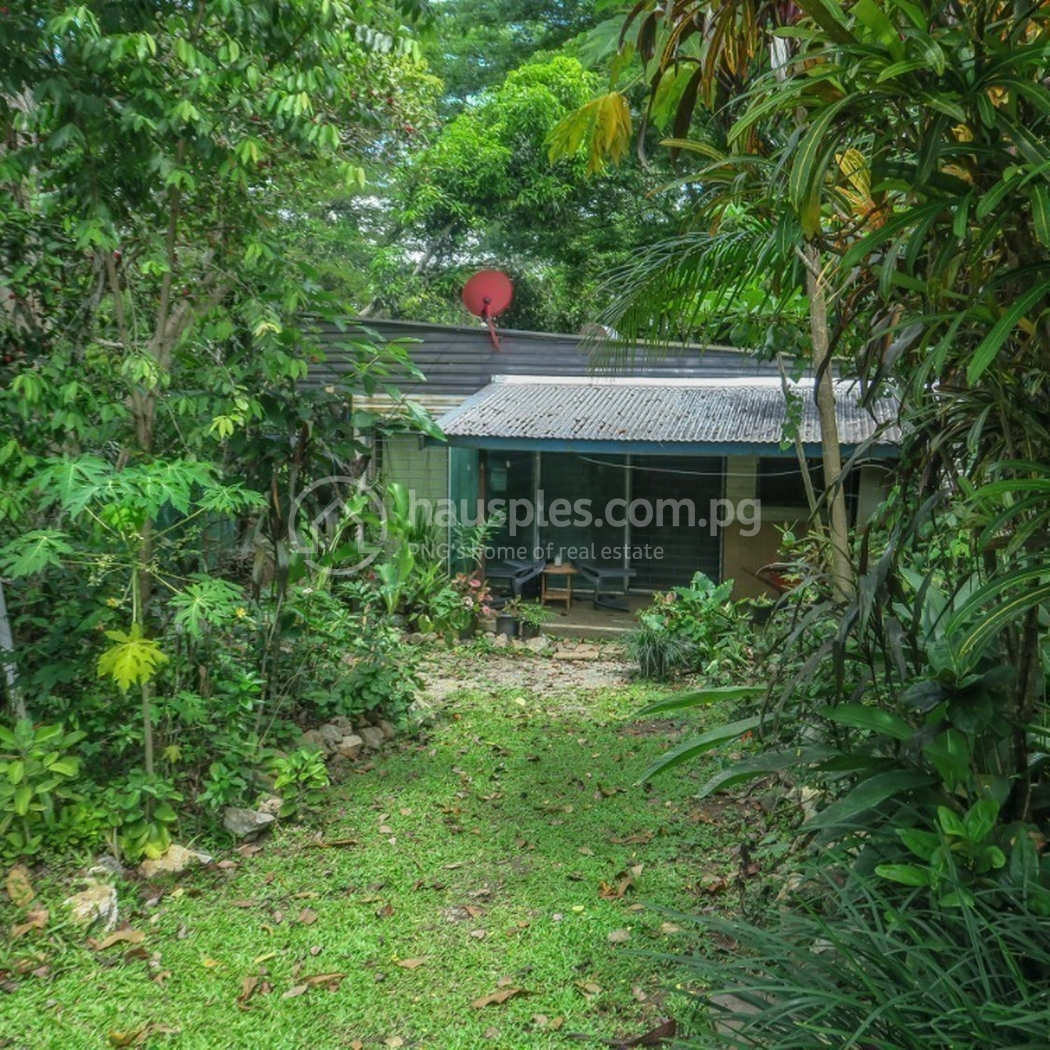 residential BlockOfUnits for sale dans 17 mile ID 31782 8