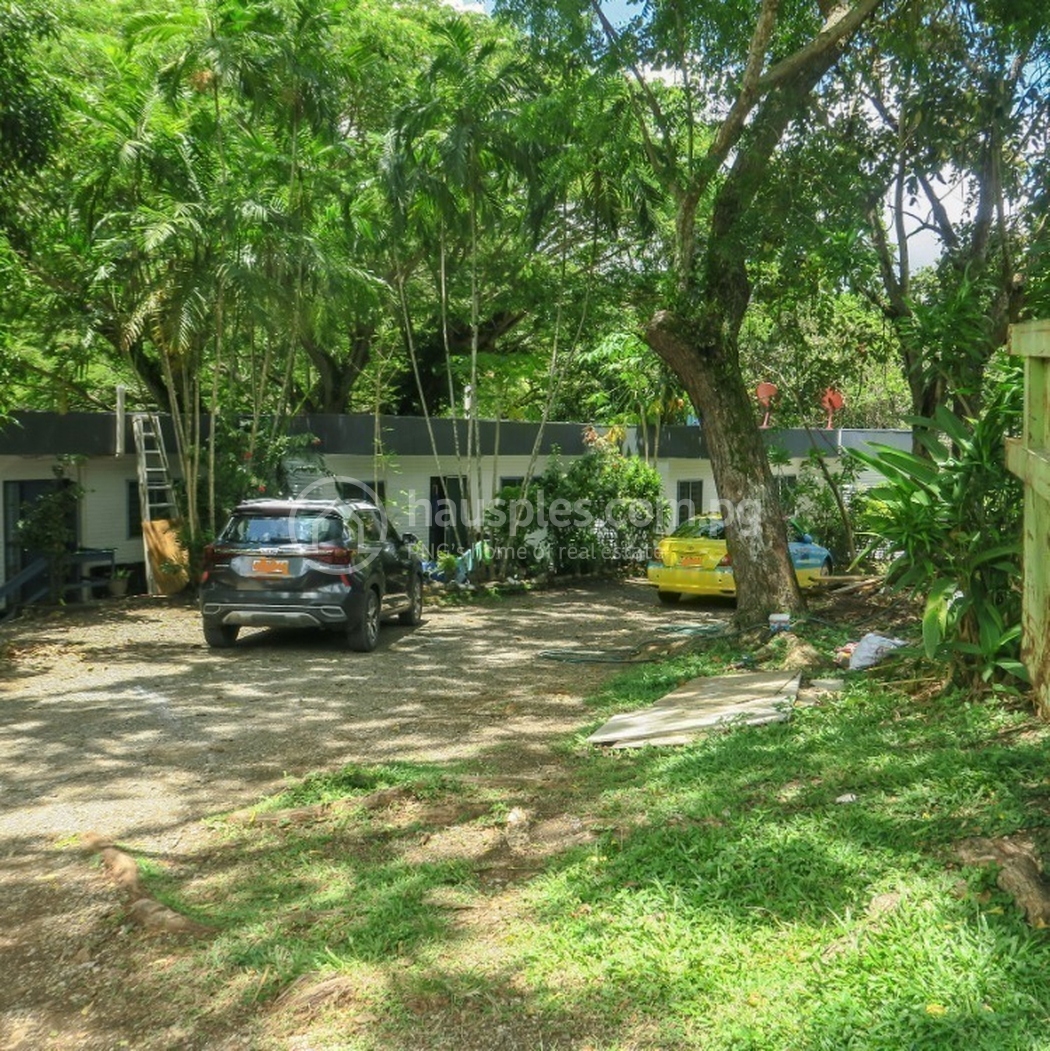 residential BlockOfUnits for sale dans 17 mile ID 31782 1