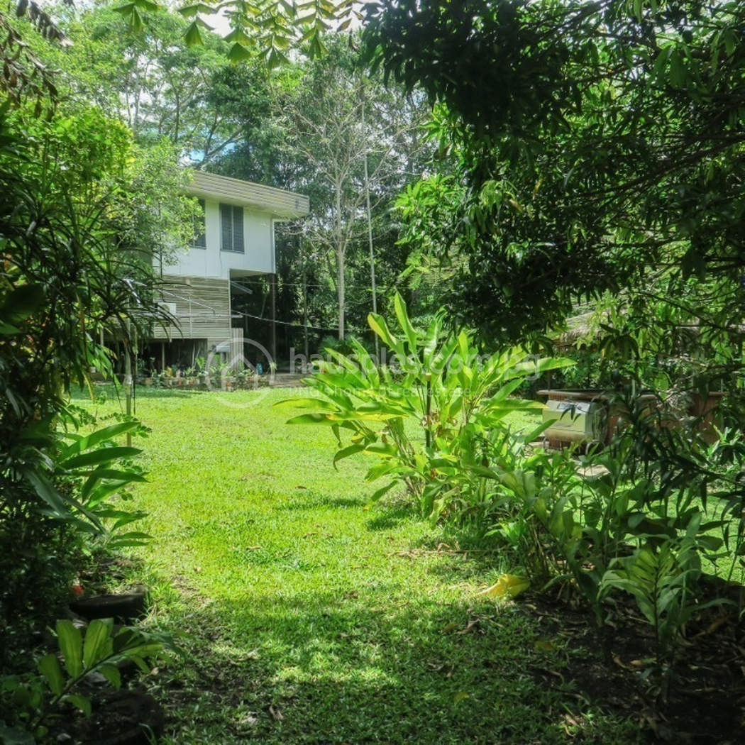 residential BlockOfUnits for sale dans 17 mile ID 31782 7