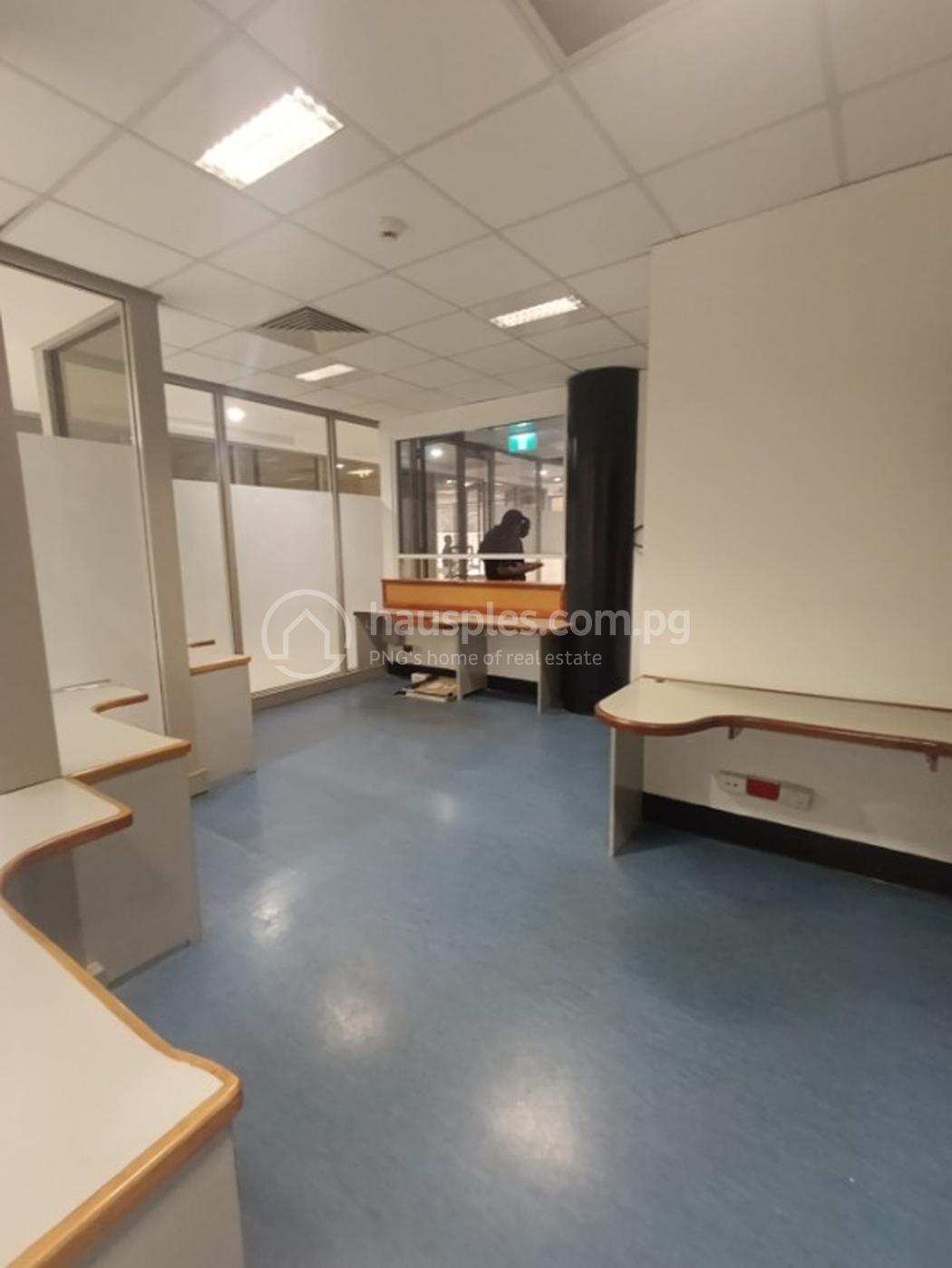 commercial Offices for rent ใน Town รหัส 31775 3