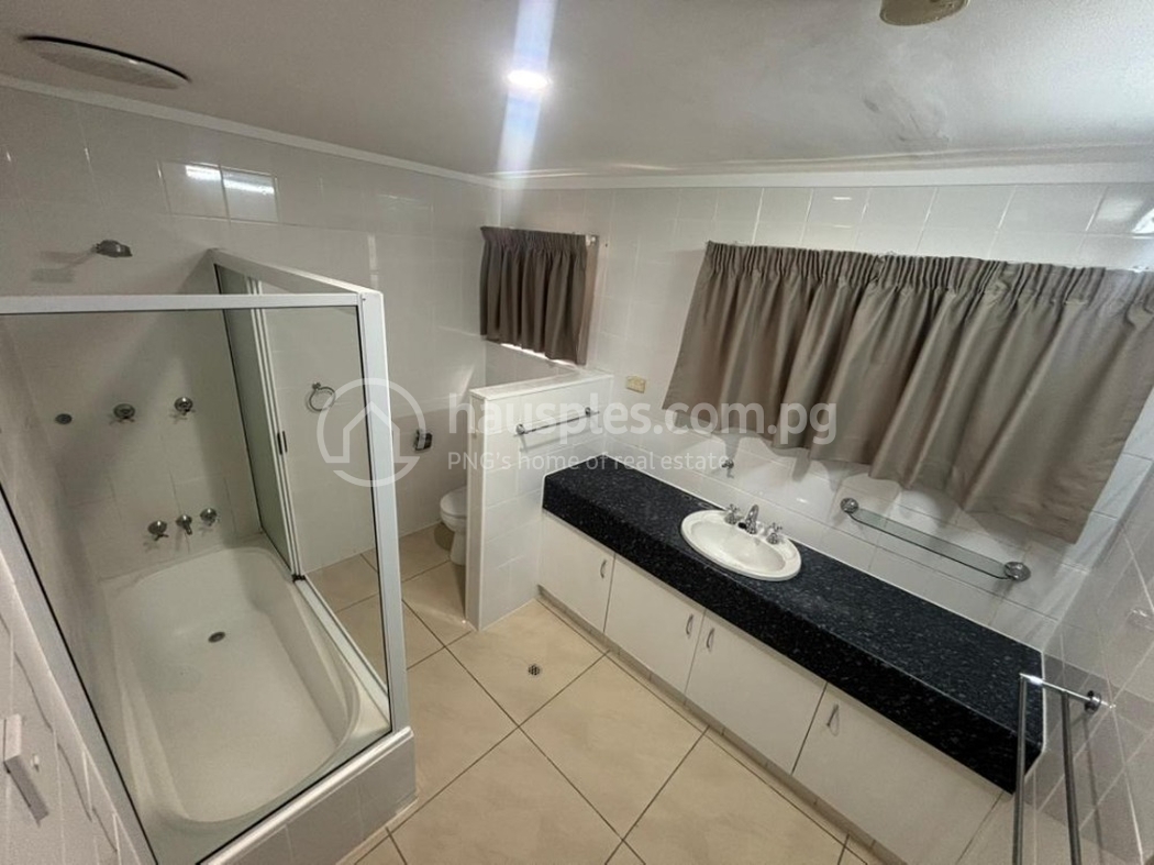 residential Townhouse for rent ใน Newtown รหัส 31811 9