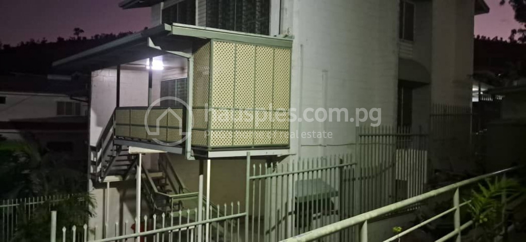 residential Townhouse for rent ใน Boroko รหัส 31841 5