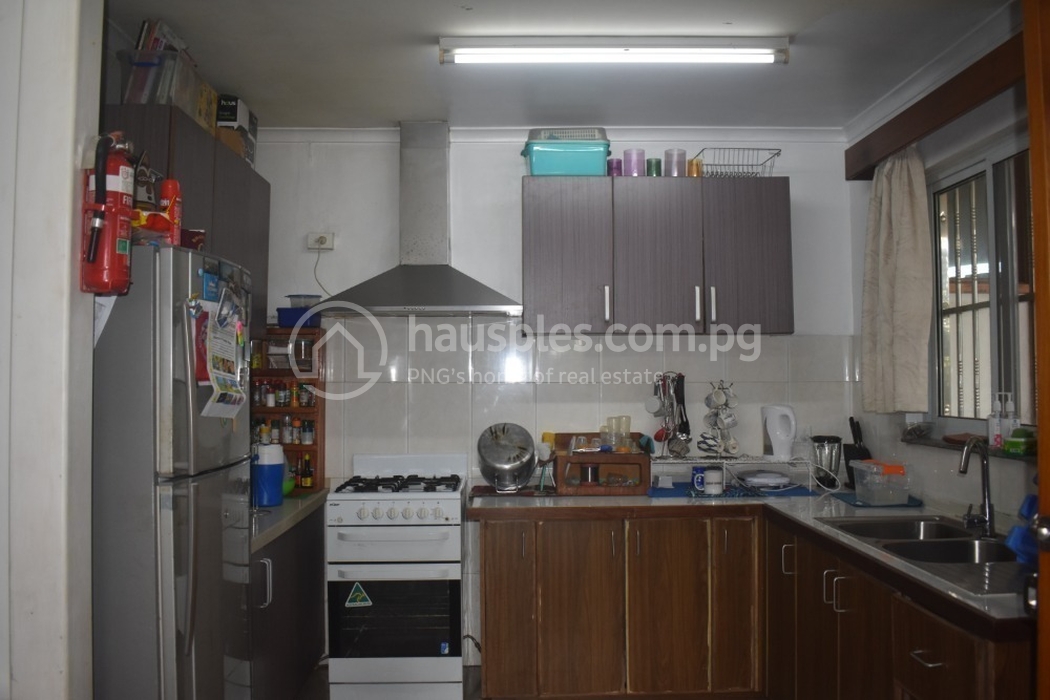 residential BlockOfUnits for sale ใน Boroko East รหัส 31851 6