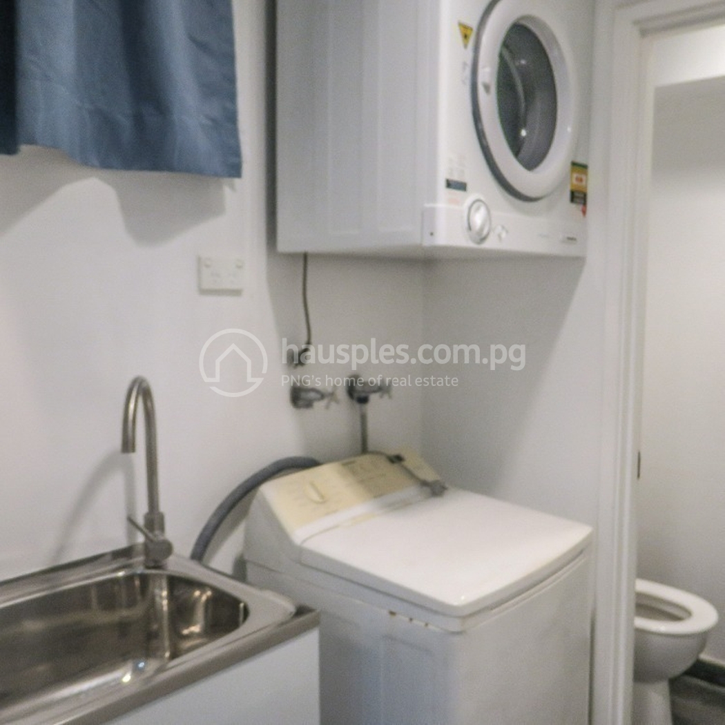 residential DuplexSemi-detached for rent ใน Hohola รหัส 31835 6