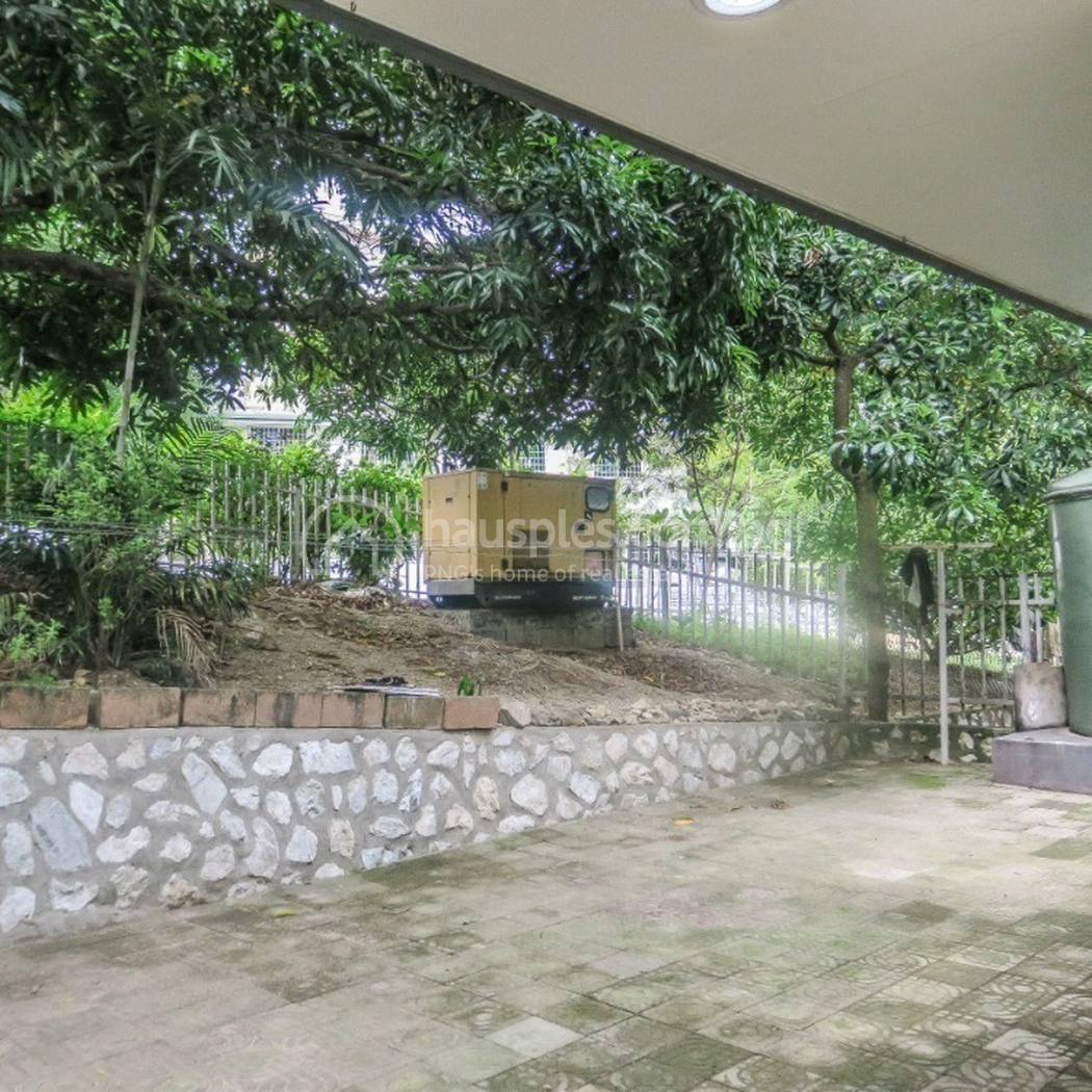 residential DuplexSemi-detached for rent ใน Hohola รหัส 31835 12