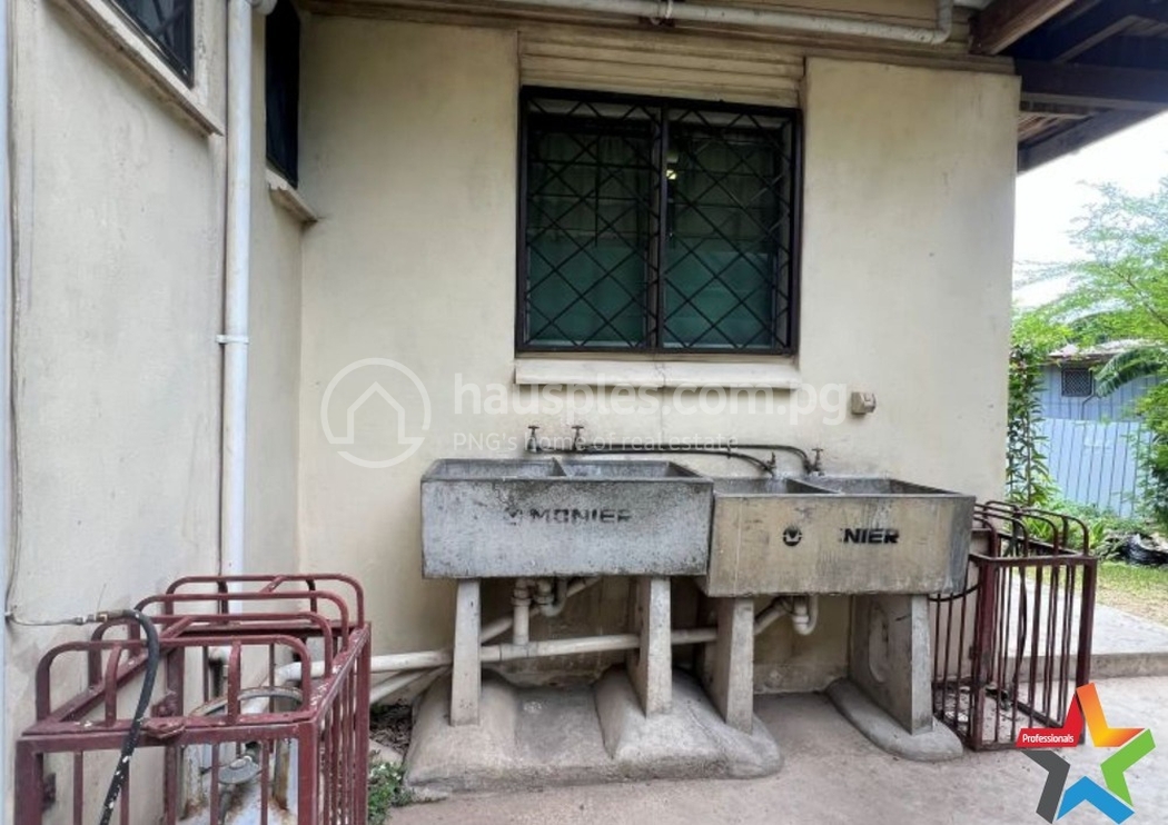 residential BlockOfUnits for sale ใน Tokarara รหัส 31885 4