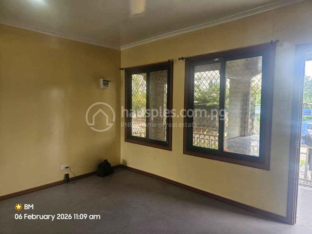 residential House for sale ใน 9 Mile รหัส 31880 7